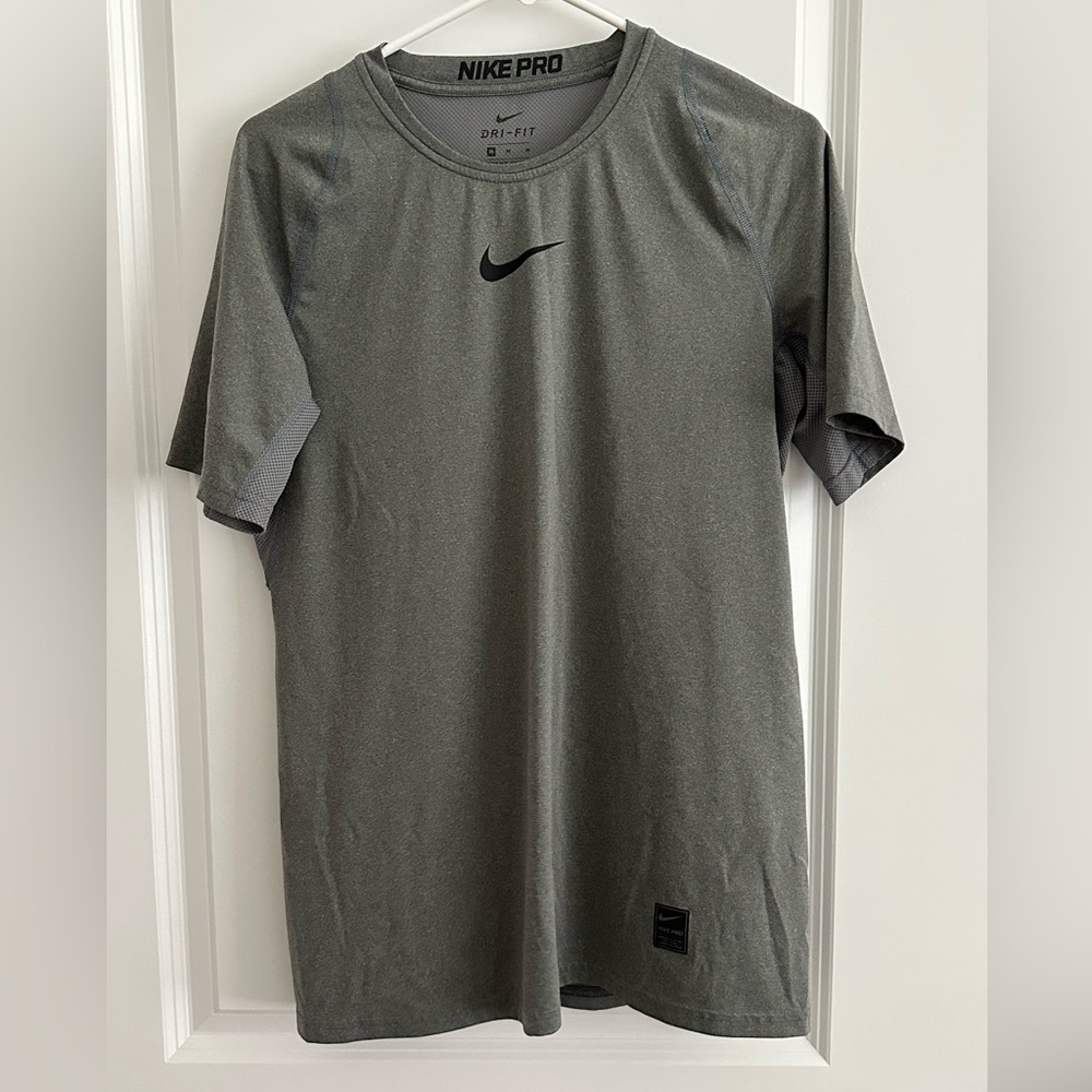 Nike Gray Short Sleeve Performance Tee